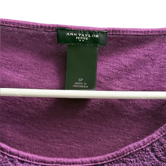 Ann Taylor Deep Purple Sleeveless Ribbed Tank Top | Petite Small - Picture 3 of 3